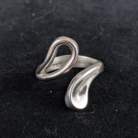 MCM Designer Sterling Silver Minimalist Ring SZ7.5 - Picture 5 of 8